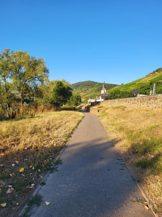 Haus Zur Heugabel Villa Kesten Екстериор снимка